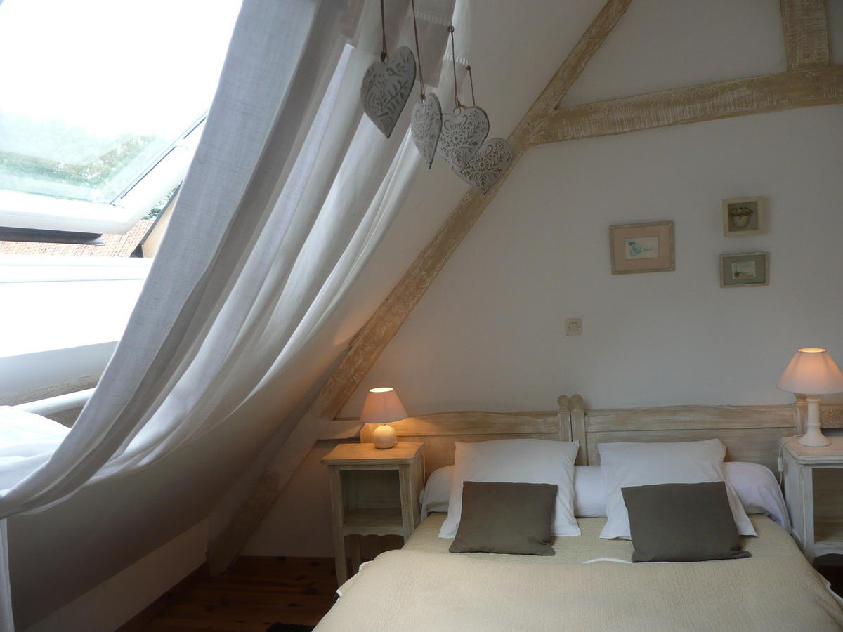 Manoir De Bois En Ardres Bed and Breakfast Δωμάτιο φωτογραφία