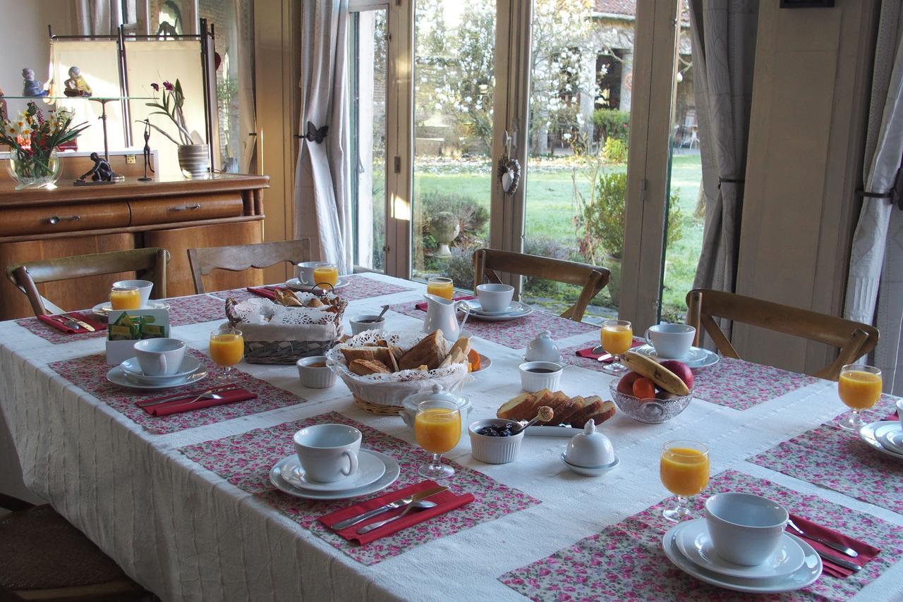 Manoir De Bois En Ardres Bed and Breakfast Εξωτερικό φωτογραφία