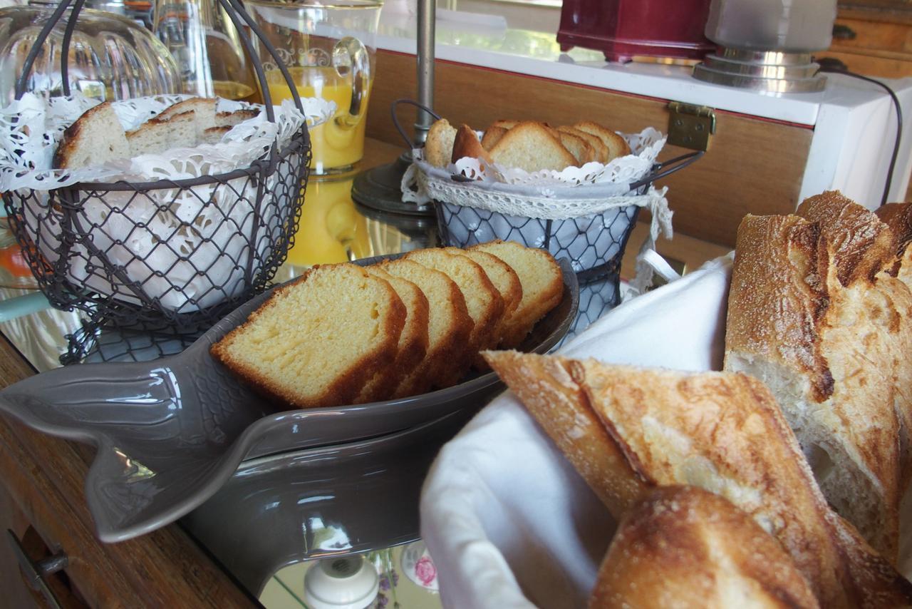 Manoir De Bois En Ardres Bed and Breakfast Εξωτερικό φωτογραφία